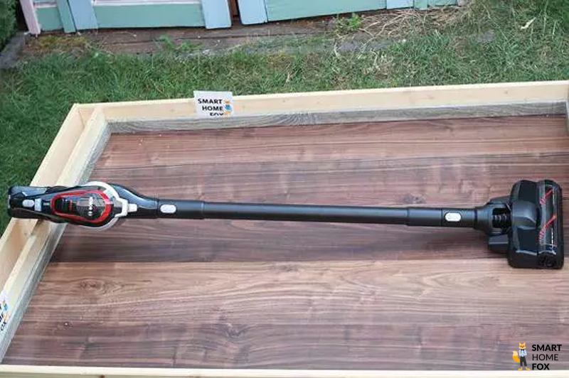 Bosch Unlimited cordless vacuum is lying in the test area.